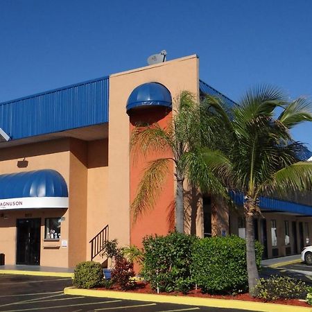 Magnuson Hotel Bradenton Bagian luar foto