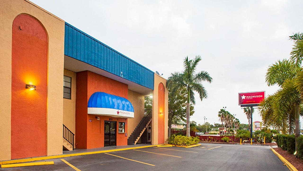 Magnuson Hotel Bradenton Bagian luar foto